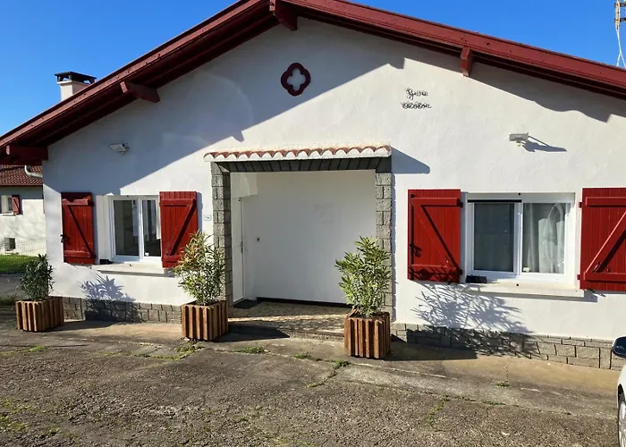 Maison Gure Chokoa Pays Basque * Bardos